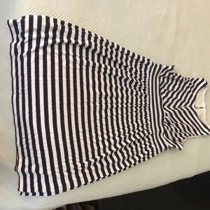 Great summer Loft dress size small. Cute keyhole